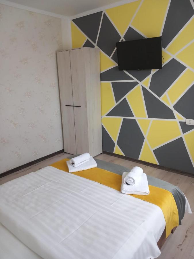 Casa Davison Apartment Targu Jiu Bagian luar foto