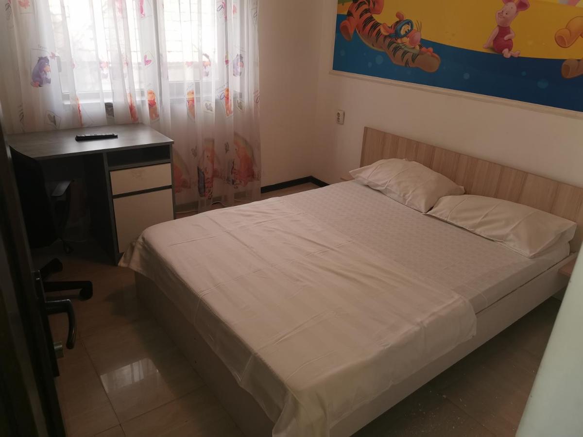 Casa Davison Apartment Targu Jiu Bagian luar foto